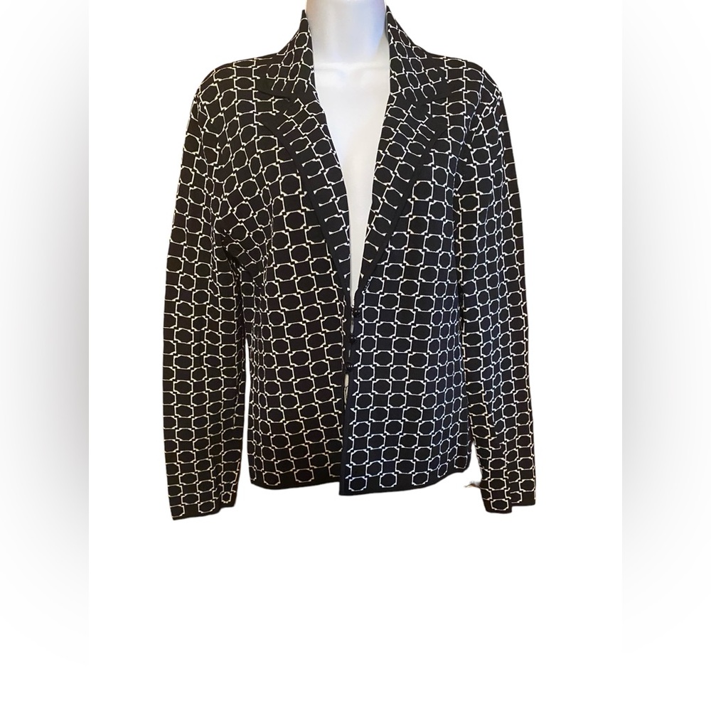 Women’s Grace Dane‎ Lewis, black-& white blazer, size medium